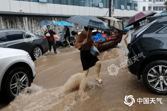 长江强降雨将结束(长江未来三天强降雨)