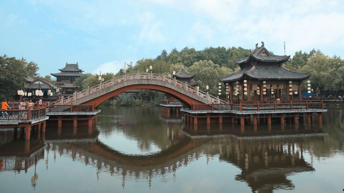 横店影视(横店影视集团)